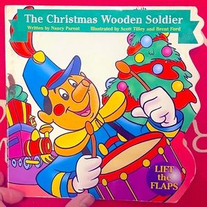 The Christmas Wooden soldier hardback small kids book- lift the flaps ❤️💕